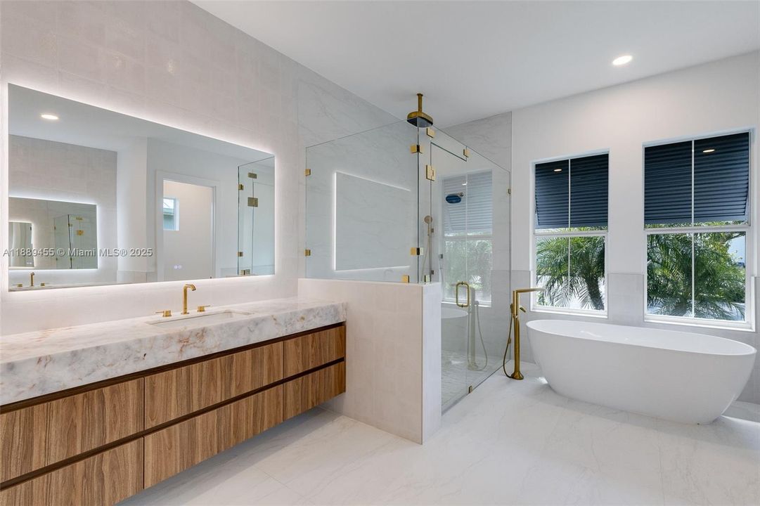 На продажу: $1,995,000 (3 спален, 3 ванн, 2738 Квадратных фут)