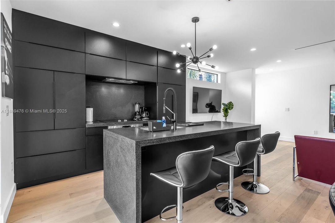 Active With Contract: $939,000 (3 beds, 2 baths, 0 Square Feet)