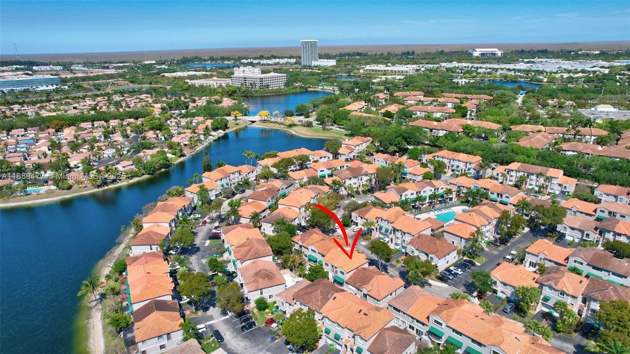 待售: $485,000 (4 贝兹, 2 浴室, 1812 平方英尺)