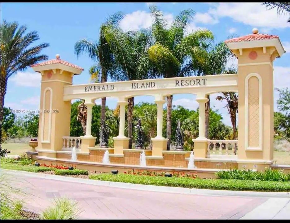 На продажу: $695,000 (8 спален, 4 ванн, 2890 Квадратных фут)