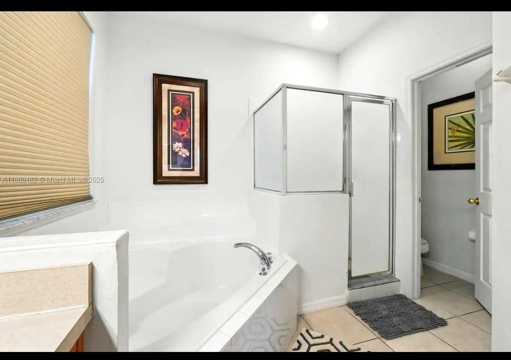 На продажу: $695,000 (8 спален, 4 ванн, 2890 Квадратных фут)