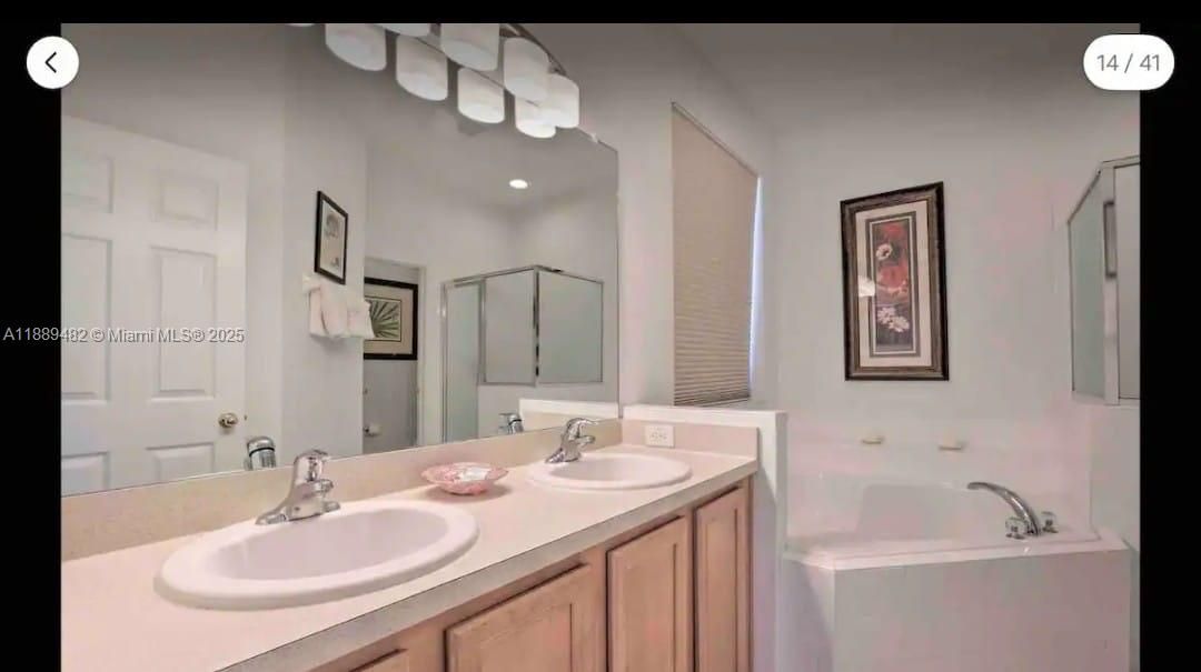 На продажу: $695,000 (8 спален, 4 ванн, 2890 Квадратных фут)