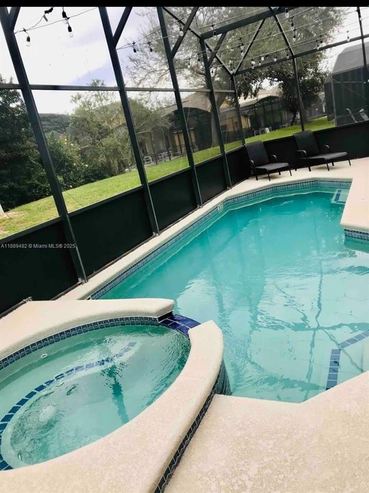 На продажу: $695,000 (8 спален, 4 ванн, 2890 Квадратных фут)