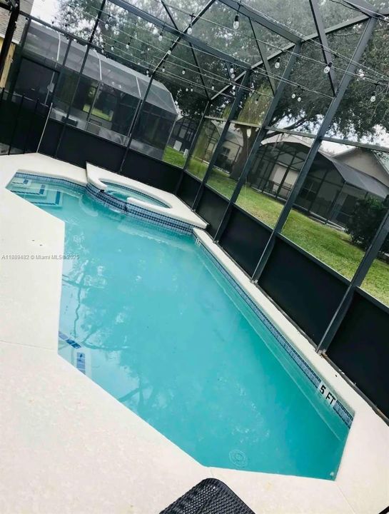 На продажу: $695,000 (8 спален, 4 ванн, 2890 Квадратных фут)