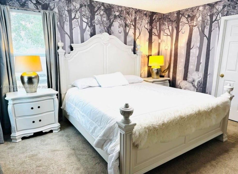 На продажу: $695,000 (8 спален, 4 ванн, 2890 Квадратных фут)