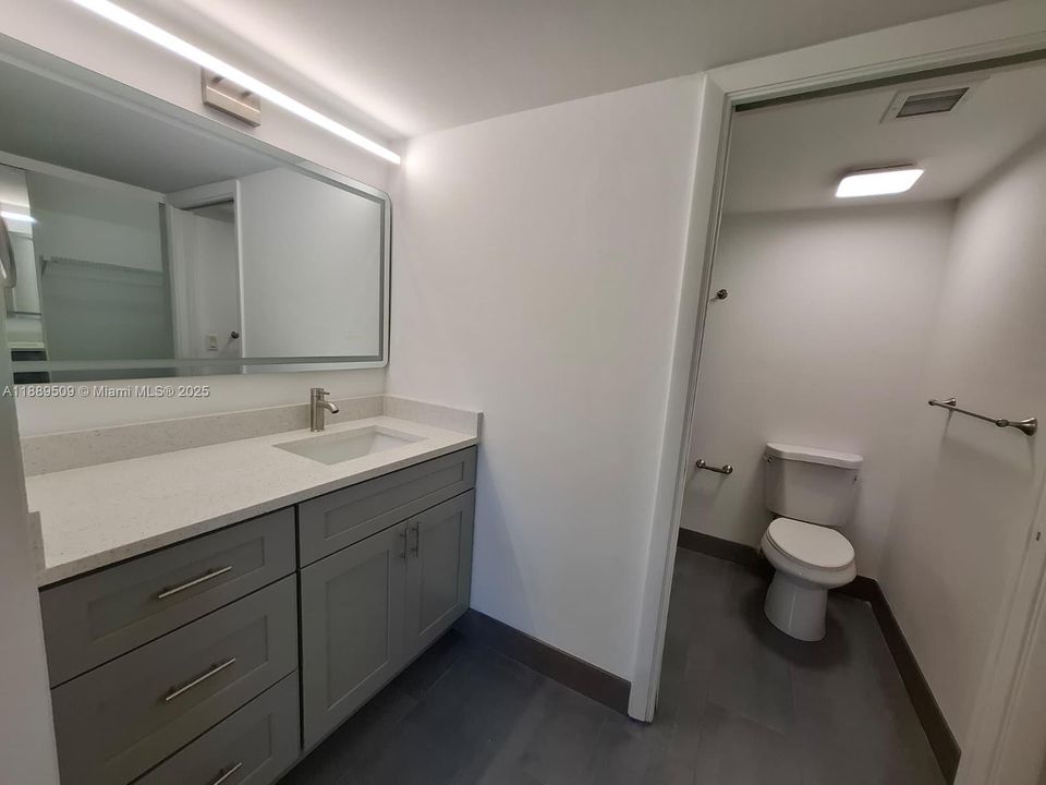 Recently Rented: $2,000 (2 beds, 2 baths, 1437 Square Feet)