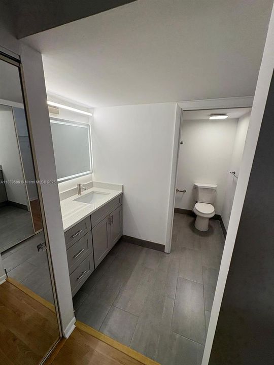 Recently Rented: $2,000 (2 beds, 2 baths, 1437 Square Feet)