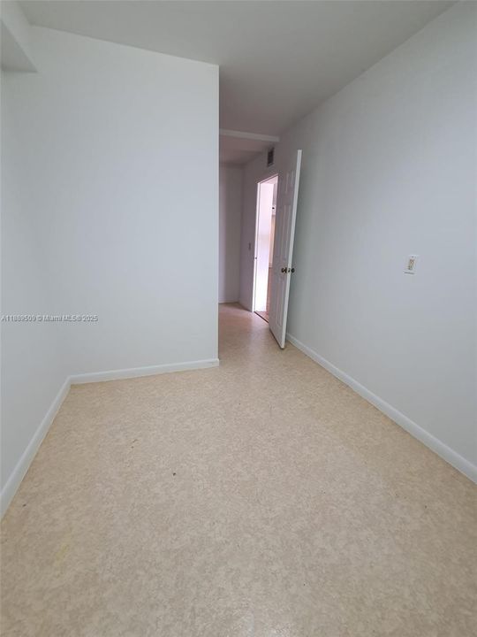 Recently Rented: $2,000 (2 beds, 2 baths, 1437 Square Feet)