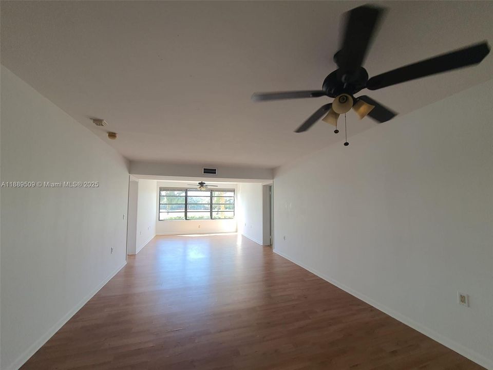 Recently Rented: $2,000 (2 beds, 2 baths, 1437 Square Feet)