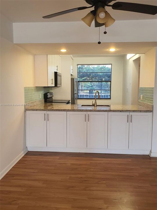 Recently Rented: $2,000 (2 beds, 2 baths, 1437 Square Feet)