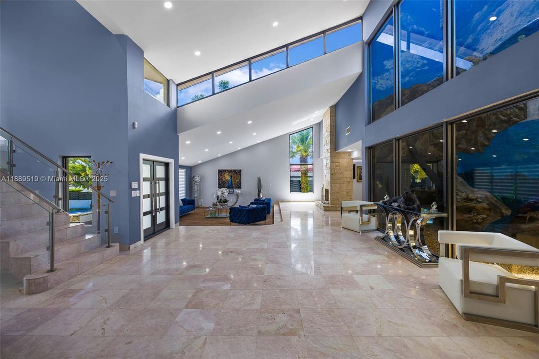 For Sale: $3,099,999 (5 beds, 4 baths, 7631 Square Feet)