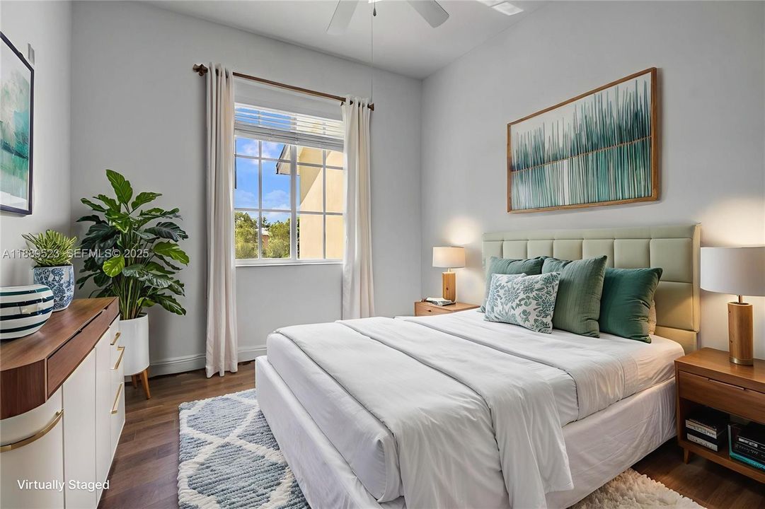 For Sale: $499,000 (3 beds, 2 baths, 1977 Square Feet)