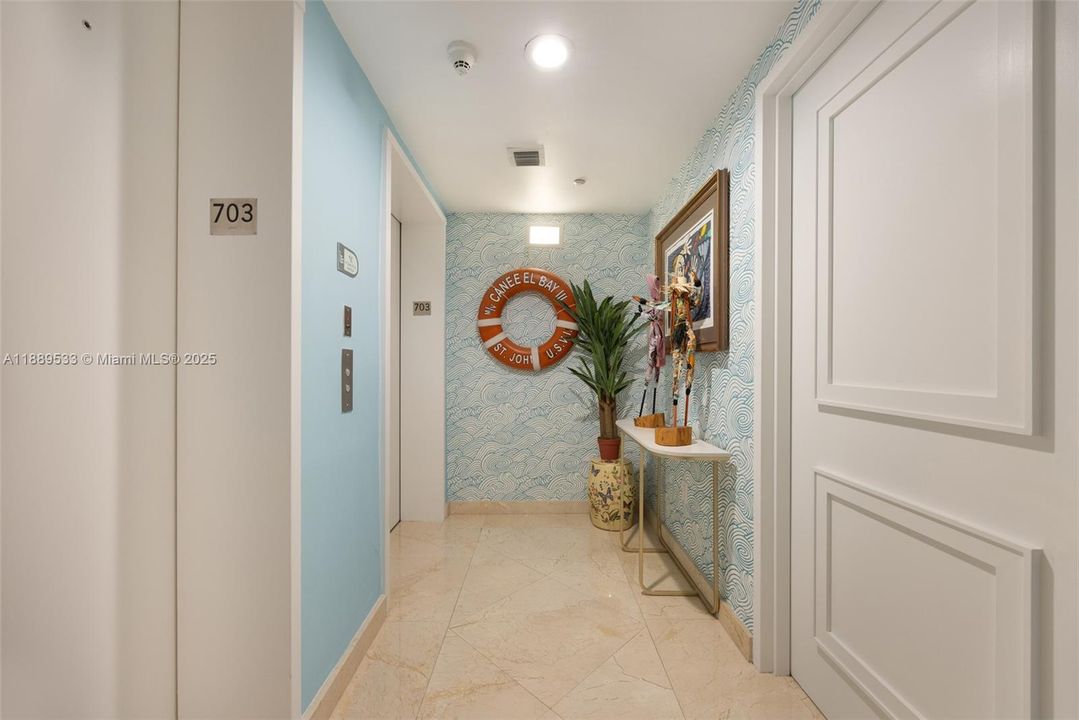 For Sale: $3,850,000 (3 beds, 2 baths, 2008 Square Feet)