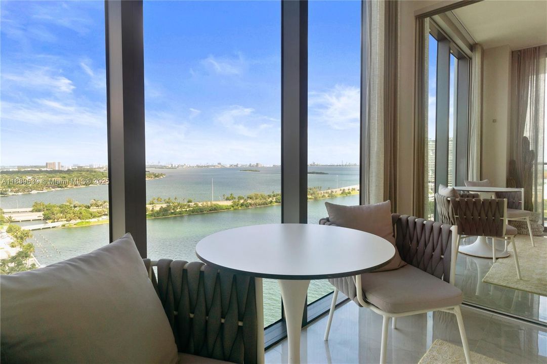 Active With Contract: $11,000 (3 beds, 3 baths, 1634 Square Feet)