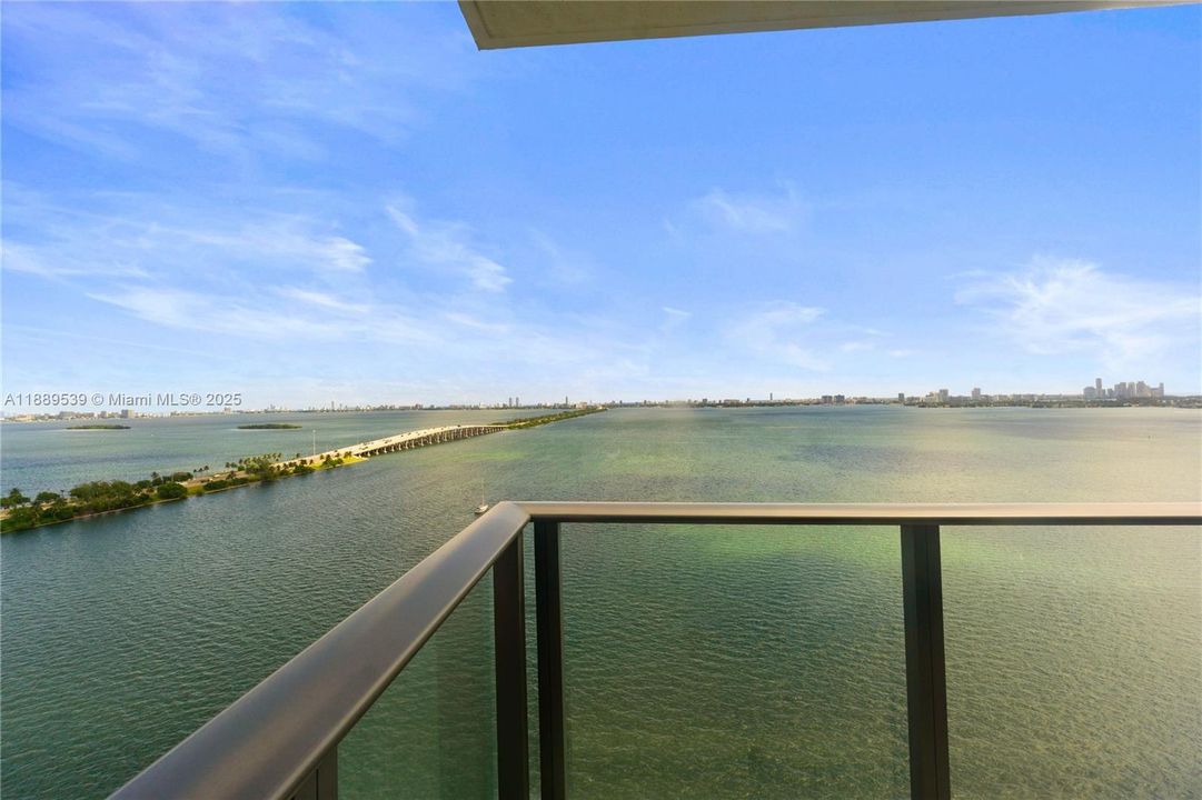 Active With Contract: $11,000 (3 beds, 3 baths, 1634 Square Feet)