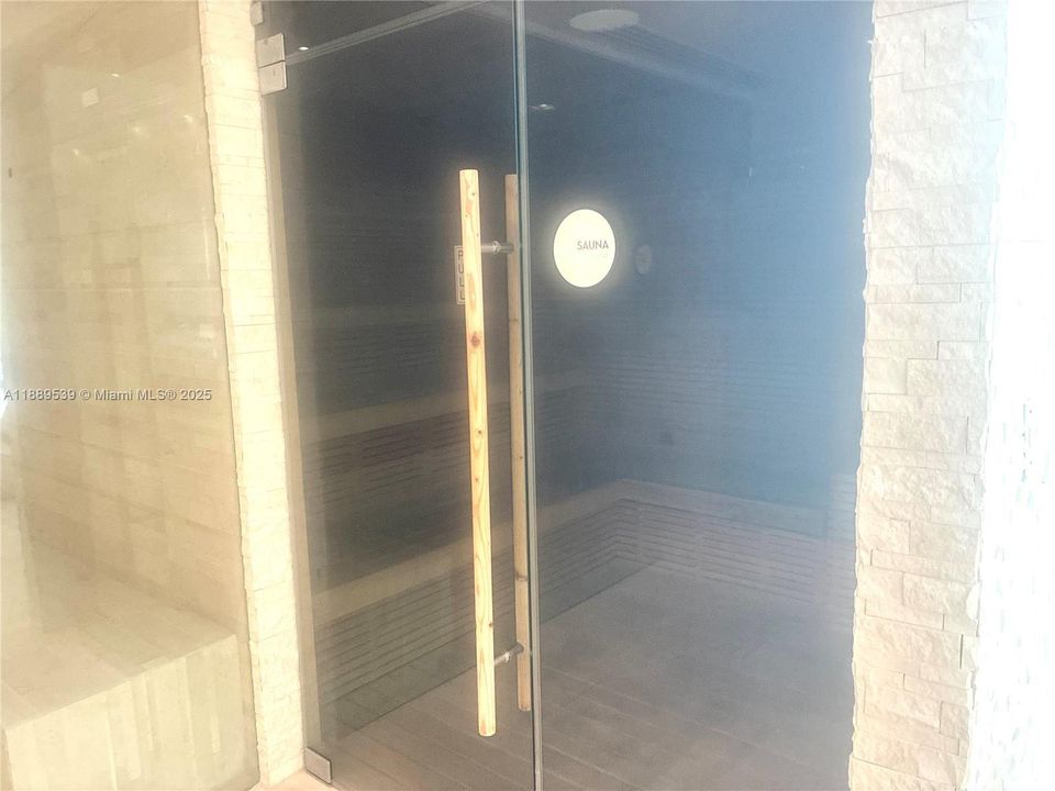 Active With Contract: $11,000 (3 beds, 3 baths, 1634 Square Feet)