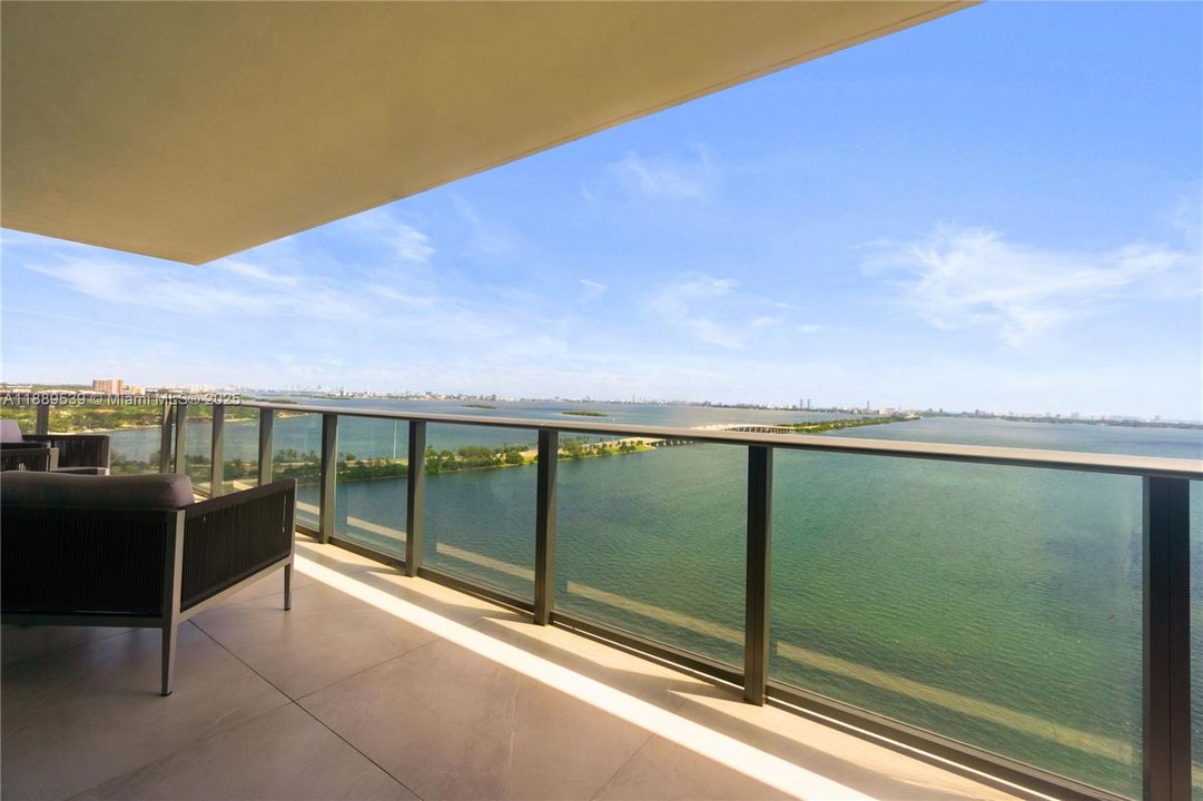 Active With Contract: $11,000 (3 beds, 3 baths, 1634 Square Feet)