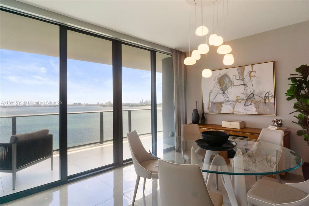 Active With Contract: $11,000 (3 beds, 3 baths, 1634 Square Feet)