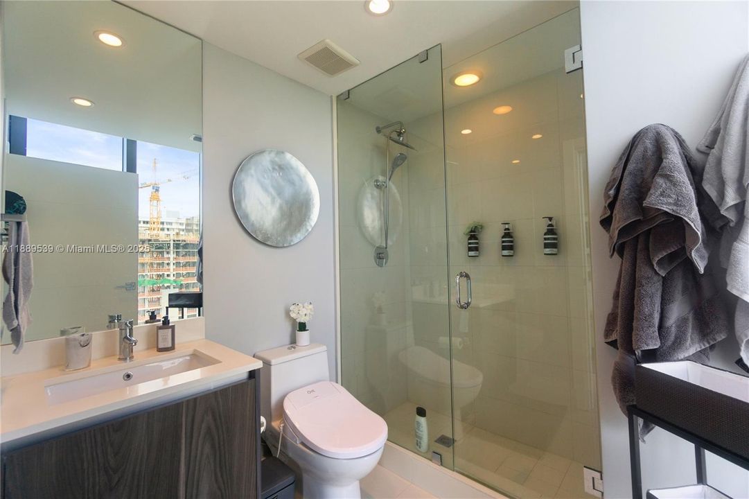 Active With Contract: $11,000 (3 beds, 3 baths, 1634 Square Feet)