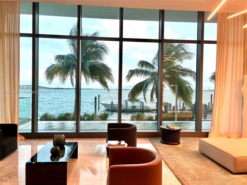 Active With Contract: $11,000 (3 beds, 3 baths, 1634 Square Feet)