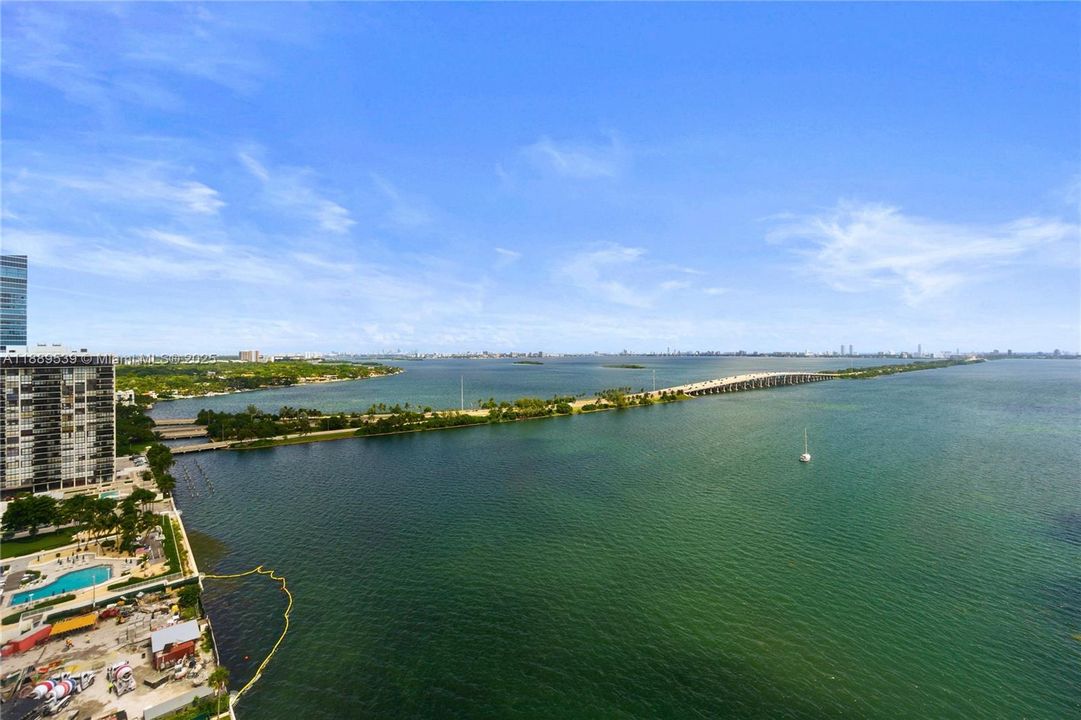 Active With Contract: $11,000 (3 beds, 3 baths, 1634 Square Feet)