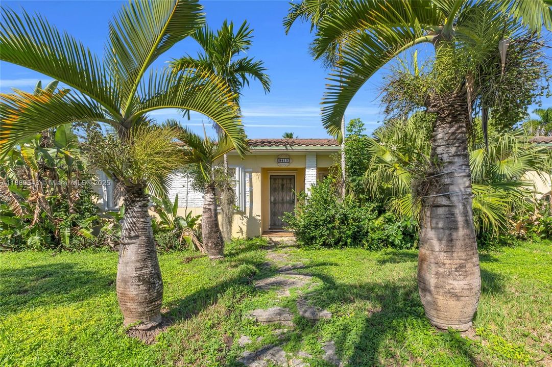 Недавно продано: $963,000 (3 спален, 2 ванн, 2438 Квадратных фут)