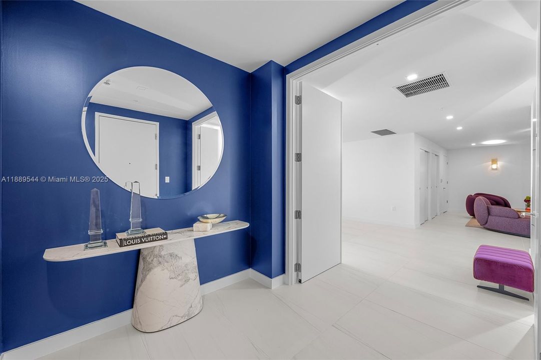 Private Foyer
