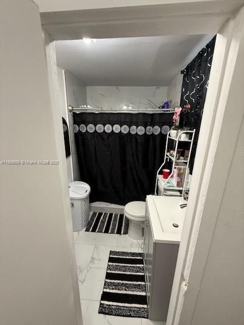 待售: $840,000 (0 贝兹, 0 浴室, 2639 平方英尺)