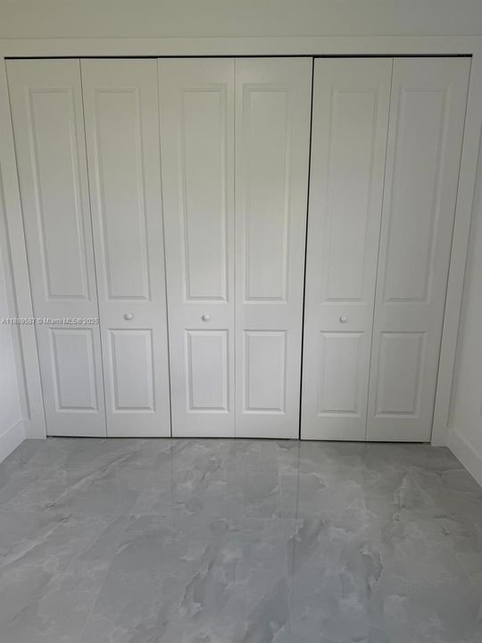 На продажу: $289,000 (3 спален, 2 ванн, 0 Квадратных фут)