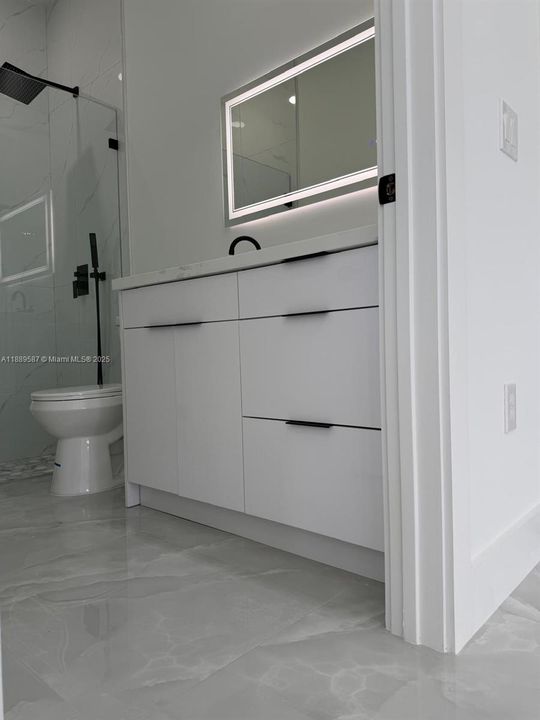 На продажу: $289,000 (3 спален, 2 ванн, 0 Квадратных фут)