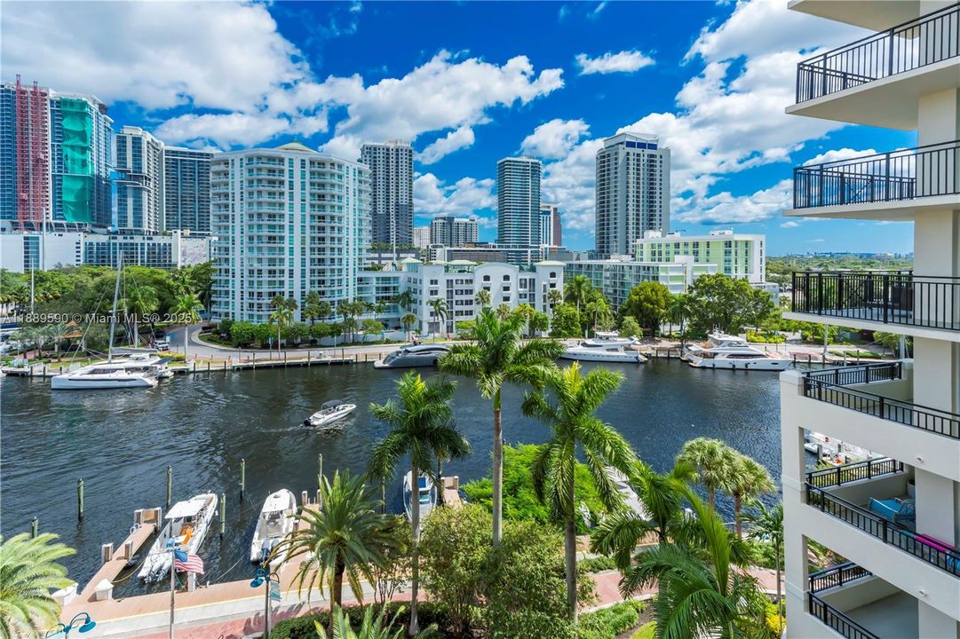 Недавно продано: $375,000 (1 спален, 1 ванн, 823 Квадратных фут)