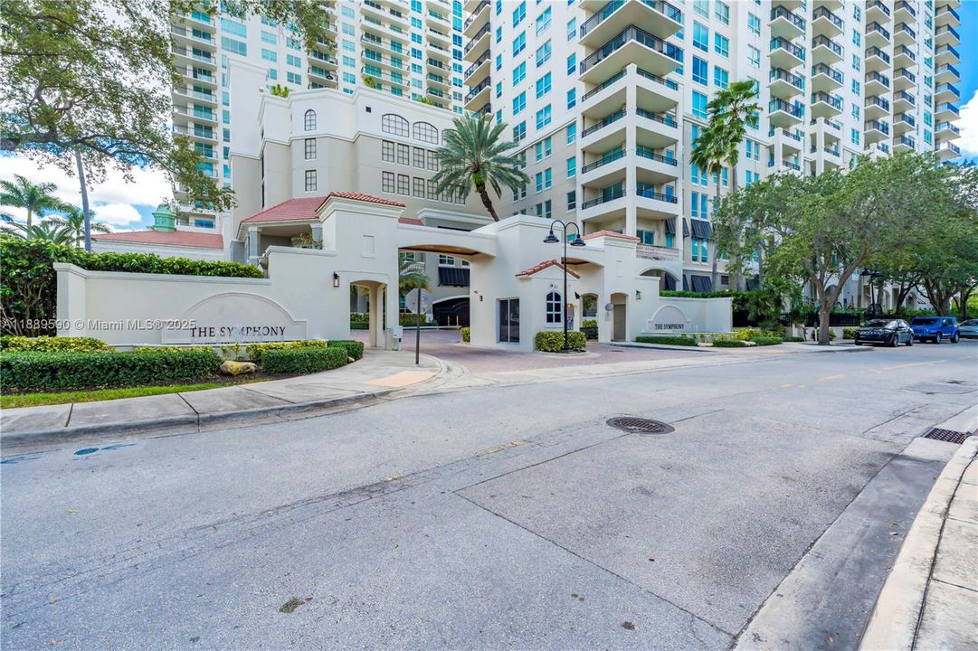 Недавно продано: $375,000 (1 спален, 1 ванн, 823 Квадратных фут)