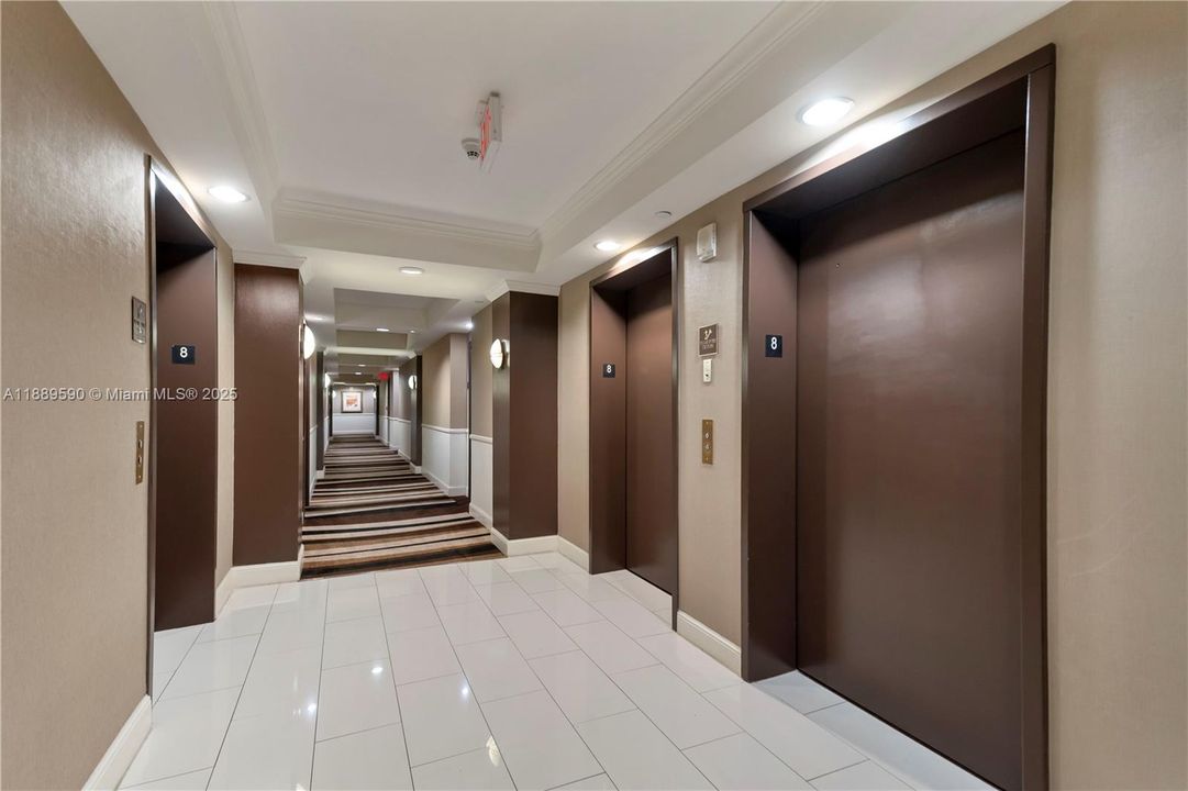 Недавно продано: $375,000 (1 спален, 1 ванн, 823 Квадратных фут)