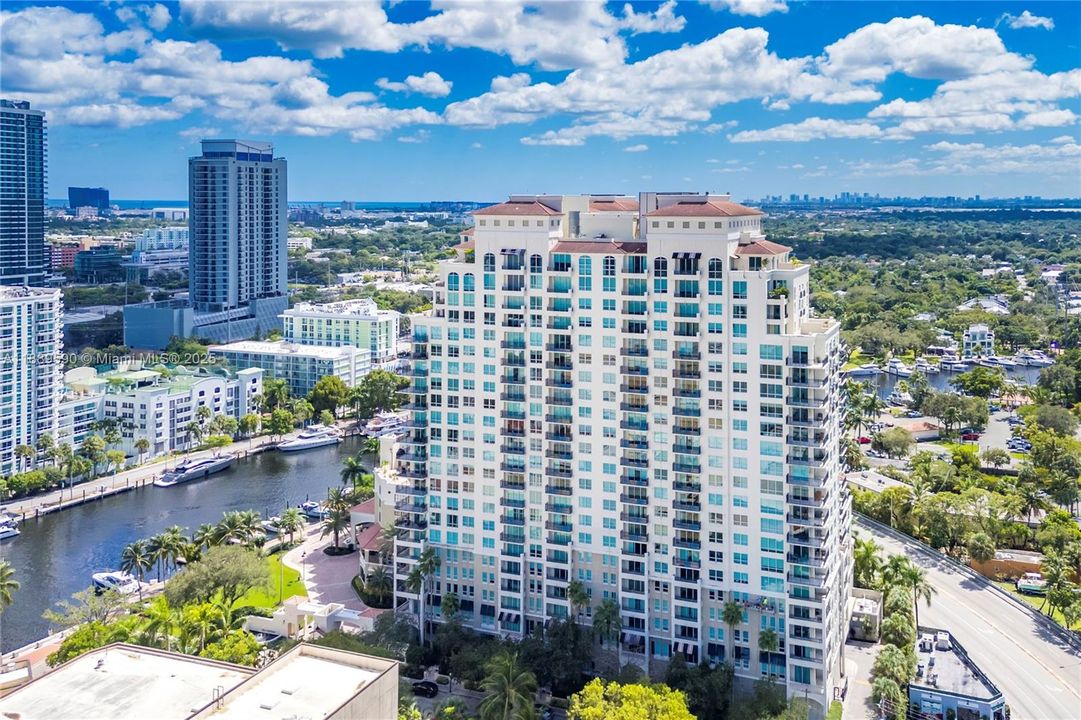 Недавно продано: $375,000 (1 спален, 1 ванн, 823 Квадратных фут)