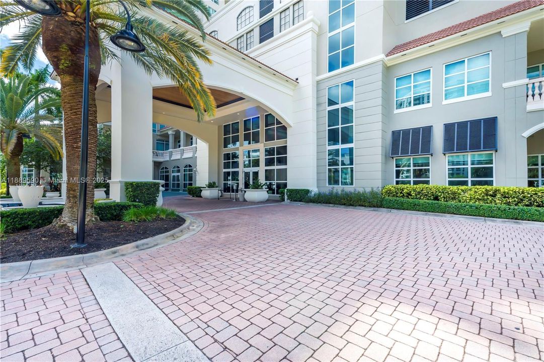 Недавно продано: $375,000 (1 спален, 1 ванн, 823 Квадратных фут)