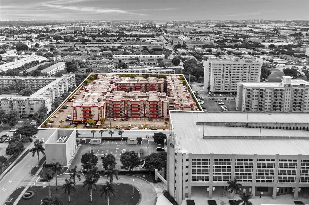 На продажу: $279,000 (3 спален, 2 ванн, 1323 Квадратных фут)