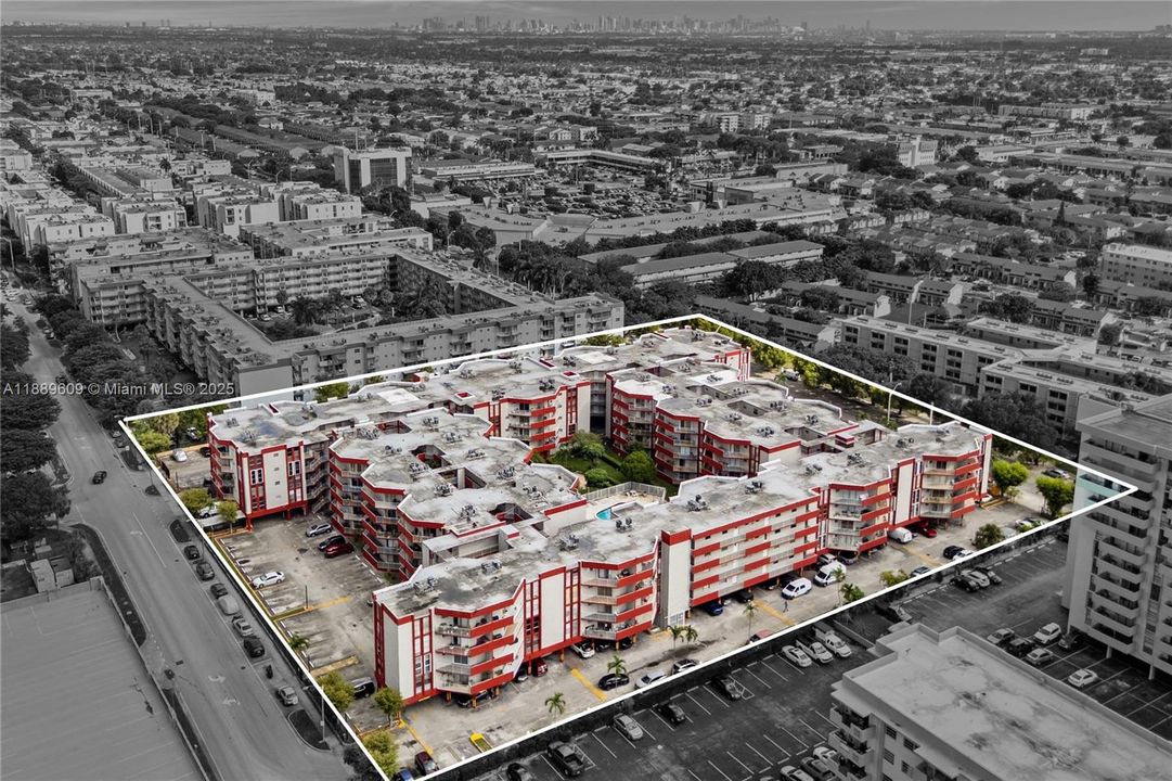 На продажу: $279,000 (3 спален, 2 ванн, 1323 Квадратных фут)