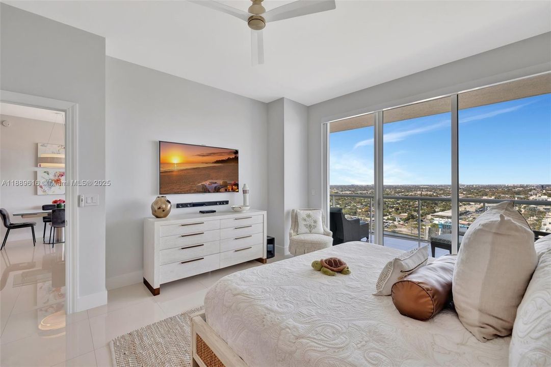 На продажу: $1,395,000 (2 спален, 2 ванн, 1463 Квадратных фут)