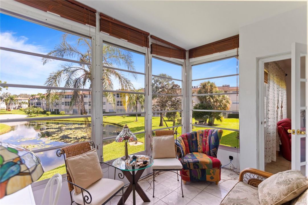 For Sale: $79,900 (1 beds, 1 baths, 684 Square Feet)