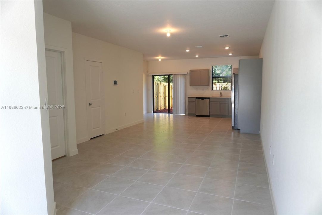 Active With Contract: $2,500 (3 beds, 3 baths, 0 Square Feet)