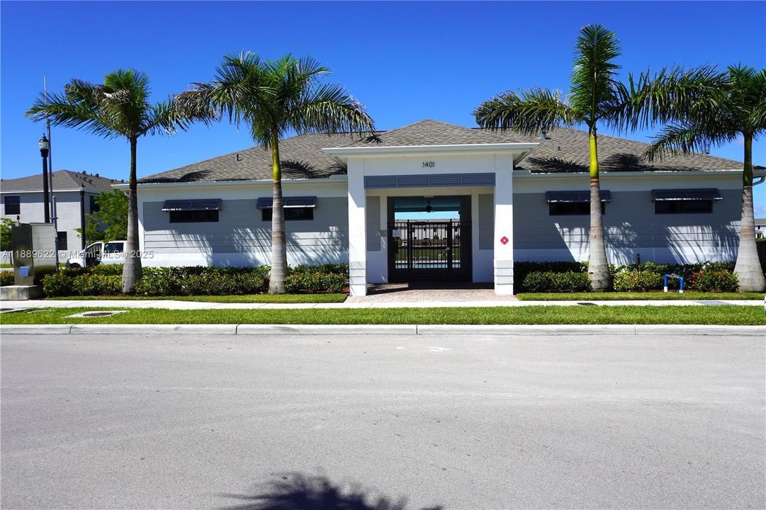 Active With Contract: $2,500 (3 beds, 3 baths, 0 Square Feet)