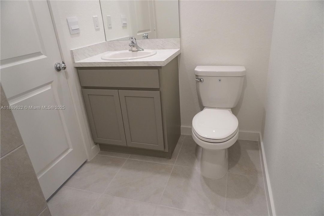 Active With Contract: $2,500 (3 beds, 3 baths, 0 Square Feet)