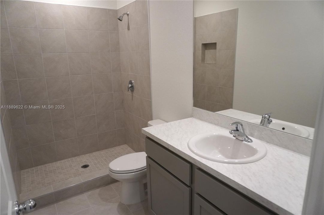 Active With Contract: $2,500 (3 beds, 3 baths, 0 Square Feet)