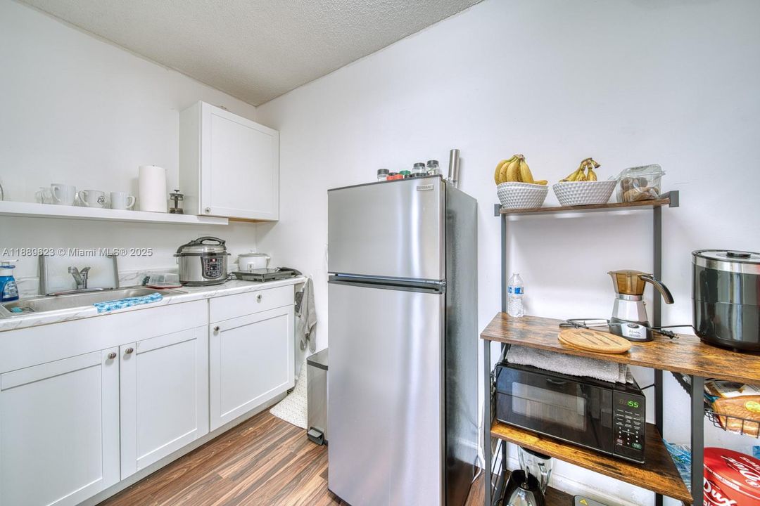 最近租的: $1,300 (0 贝兹, 1 浴室, 500 平方英尺)