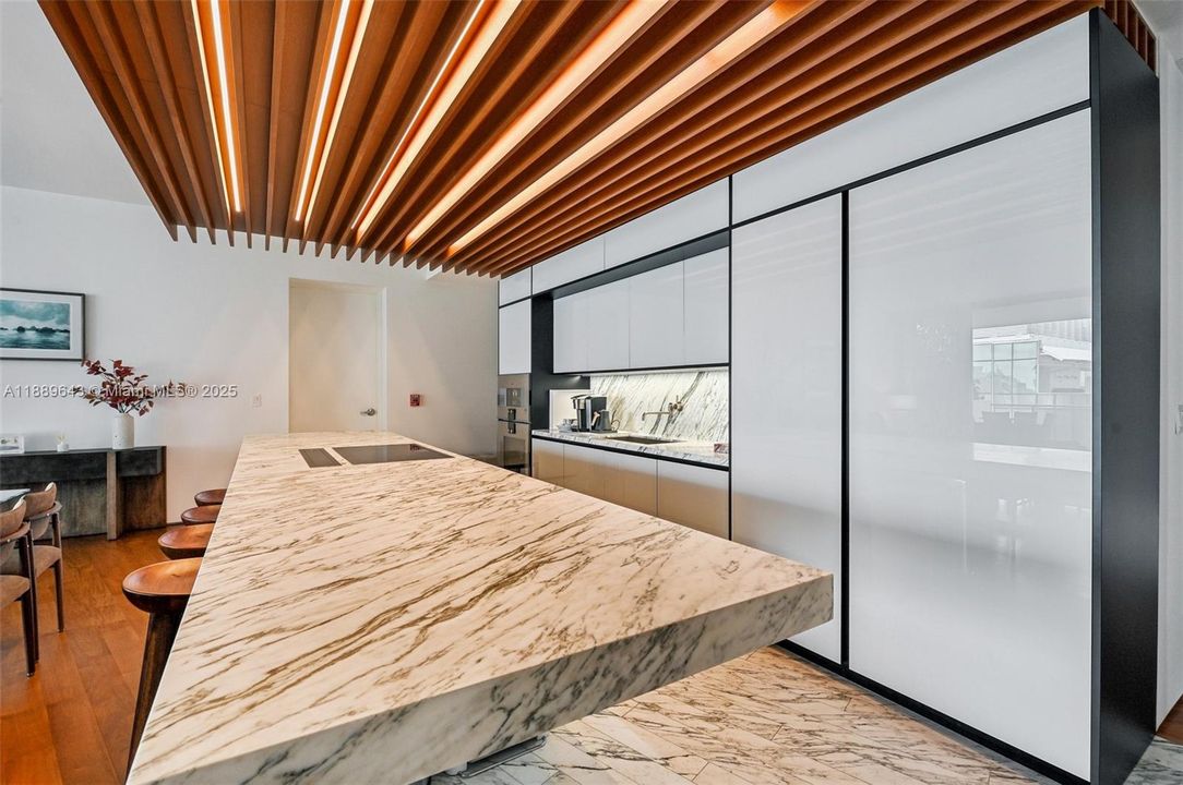 待售: $3,975,000 (3 贝兹, 3 浴室, 2269 平方英尺)