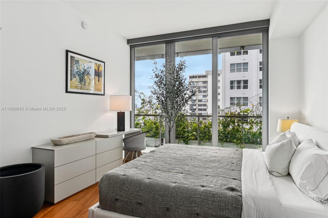 待售: $3,975,000 (3 贝兹, 3 浴室, 2269 平方英尺)