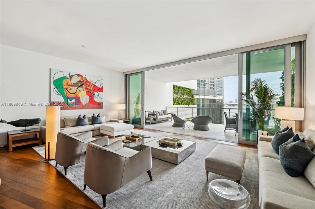 待售: $3,975,000 (3 贝兹, 3 浴室, 2269 平方英尺)