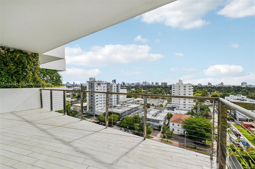 待售: $3,975,000 (3 贝兹, 3 浴室, 2269 平方英尺)