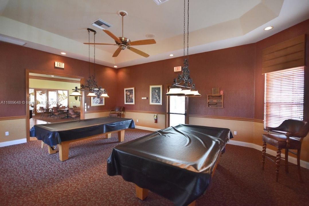 На продажу: $599,900 (3 спален, 2 ванн, 1714 Квадратных фут)