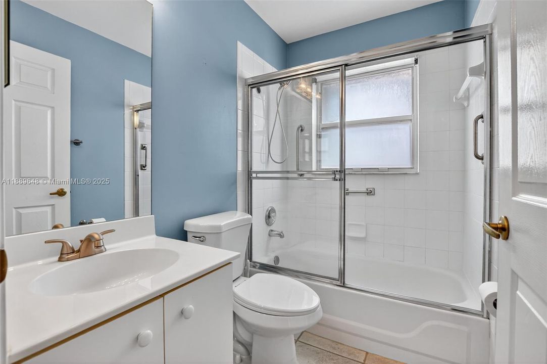 На продажу: $599,900 (3 спален, 2 ванн, 1714 Квадратных фут)